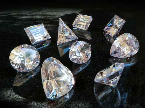 Mơ thấy kim cương có điềm báo gì và đánh số nào trúng?